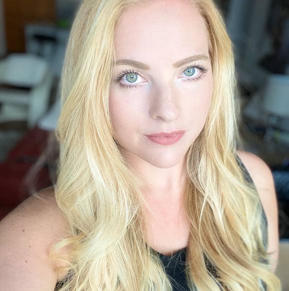 Meet your Posher, Brielle - Picture 1 of 1